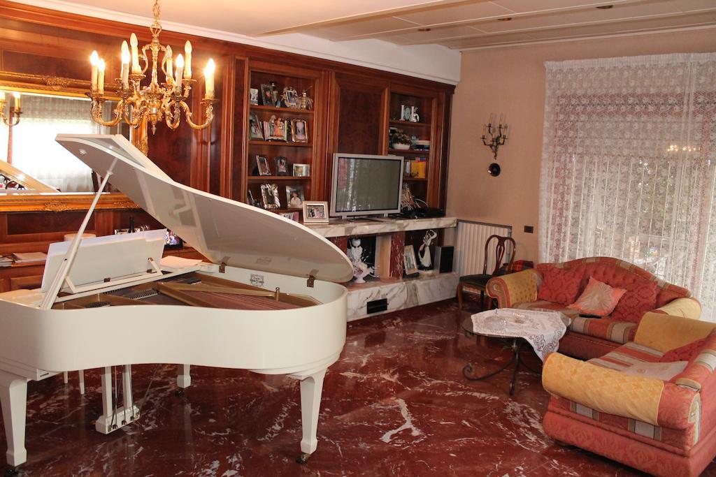 La Casa Della Musica Bed & Breakfast Ciampino Room photo