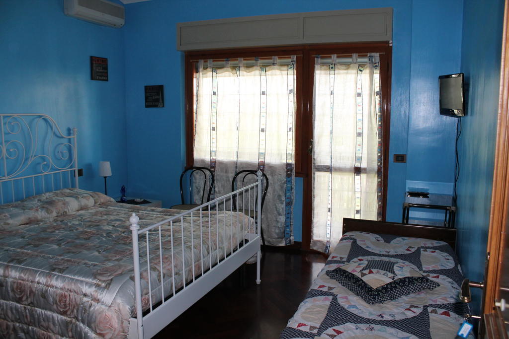 La Casa Della Musica Bed & Breakfast Ciampino Room photo